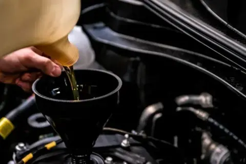 Castrol Magnatec 10W-40 do jakich silników - sprawdź kompatybilność oleju