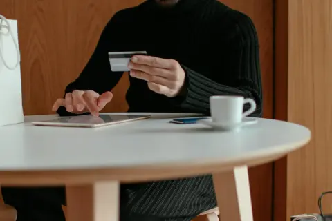 O której mBank księguje przelewy? Sprawdź, kiedy otrzymasz pieniądze