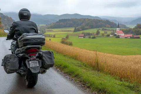 Wielkopolska na motocykl: 3 gotowe trasy i praktyczne wskazówki