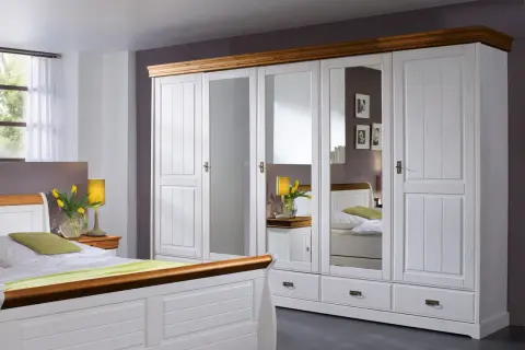 Schlafzimmer Landhausstil Weiß: Stilvolle Möbel und Preisoptionen