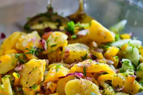 Salade de pommes de terre : le guide ultime pour un plat parfait