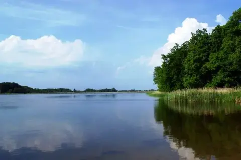 Jezioro Brajnickie: Idealne miejsce na wędkowanie i relaks w naturze
