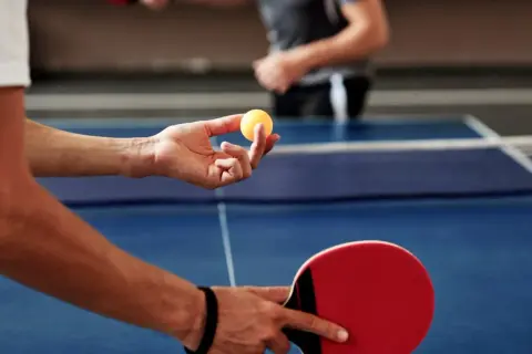 Gdzie w Gdyni można pograć w tenis stołowy? Oto najlepsze miejsca