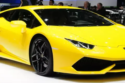 Lamborghini: Ile kosztuje najtańszy model i czy cię na niego stać?