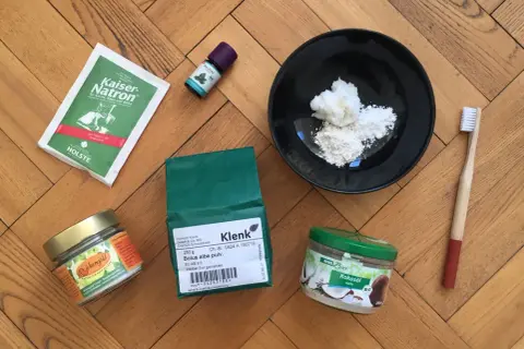 Pasta do zębów: 5+ zaskakujących eksperymentów i trików!