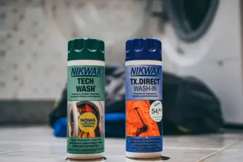 Jak wyprać kurtkę narciarską? Poradnik krok po kroku