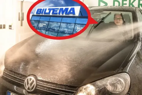 Biltema-logotypen syns över en bil som tvättas. Dags att byta torkarblad biltema?