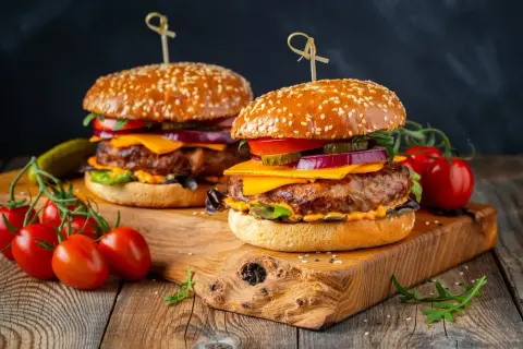 Burger maison parfait : le guide ultime pour un chef-d'œuvre gourmand