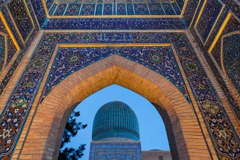 Czy w Uzbekistanie jest bezpiecznie? Odkryj zagrożenia i porady dla turystów