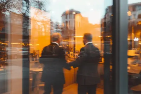 Dofinansowanie z UP a komornik: Czy dotacja jest bezpieczna? Załóż firmę!