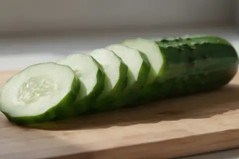 Czy pies może jeść ogórki gruntowe? Tak, ale z zasadami!
