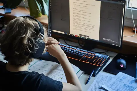 Nauka zdalna 2026: Tylko w tych sytuacjach! Co musisz wiedzieć?
