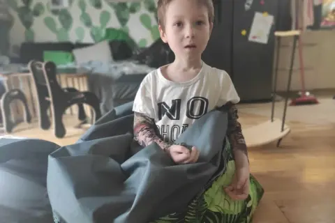 Diagnoza SI: Objawy, proces, koszty. Nie czekaj, pomóż dziecku!
