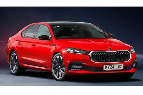 Skoda Superb: Pojemność baku (45-66L) i sekret 70 litrów