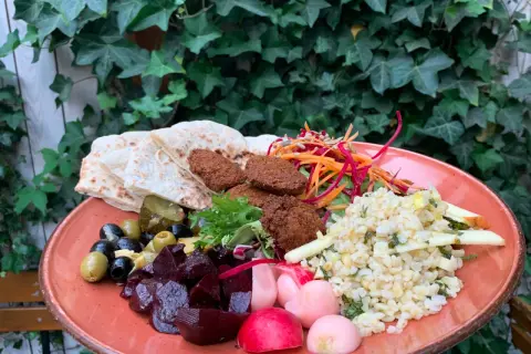 Dębki gdzie zjeść: najlepsze restauracje, które musisz odwiedzić