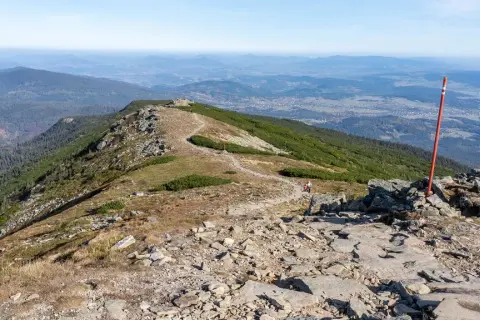 Ile czasu zajmuje wejście na Babia Górę? Sprawdź różne szlaki