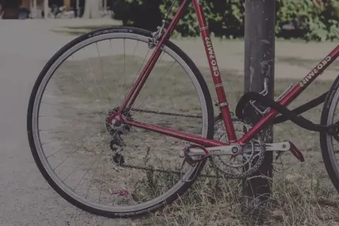 Jak wybrać najlepszy łańcuch do roweru zabezpieczenie przed kradzieżą