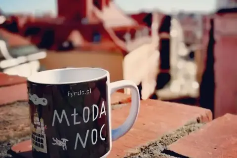 Gdzie kupić pamiątki z Poznania? Odkryj najlepsze miejsca na zakupy