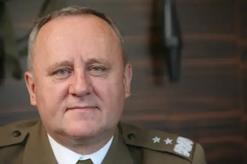 Bogusław Pacek generał: jego niezwykła kariera i osiągnięcia w wojsku