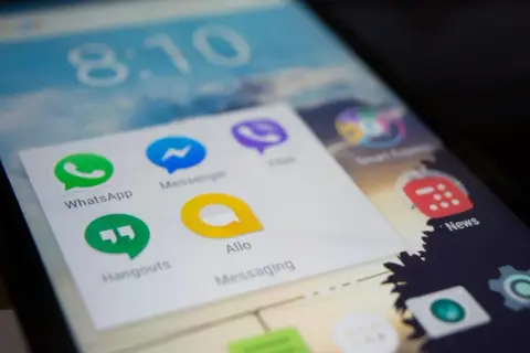 Jak bez problemu przesłać wiadomość z WhatsApp do Messengera w kilku krokach