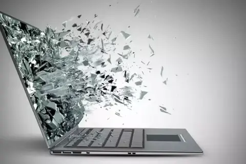 Ile kosztuje format laptopa? Sprawdź ceny i ukryte opłaty