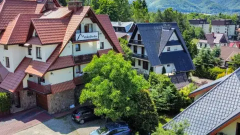 Ile kosztuje nocleg w Zakopanem? Sprawdź, kiedy jest najtaniej!