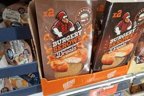 Gotowe burgery z Biedronki: Jak je przyrządzić jak z burgerowni?