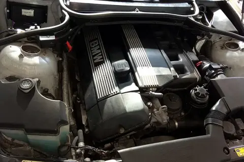 BMW E60 jaki silnik do gazu – uniknij problemów z instalacją LPG