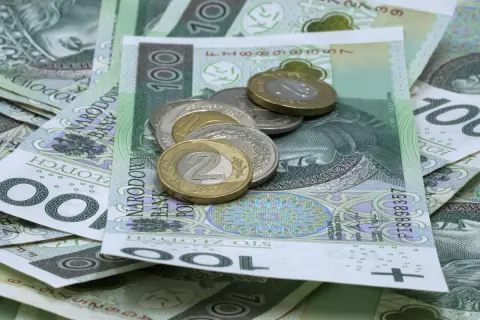 Ile zarabia pomoc nauczyciela w przedszkolu? Zaskakujące różnice!
