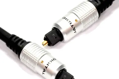 Kabel optyczny do czego służy? Poznaj jego kluczowe zastosowania