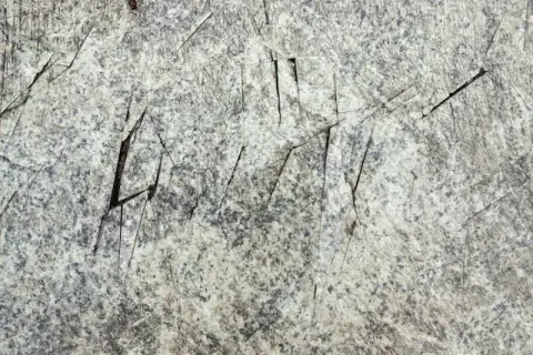 Pęknięty zlew granitowy? Naprawa klejem epoksydowym krok po kroku