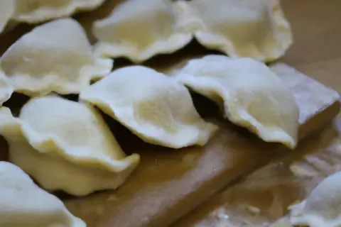 Ile kcal mają kopytka? Sprawdź, co wpływa na ich kaloryczność