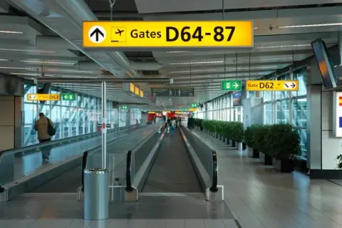 Który gate na lotnisku? Jak szybko znaleźć odpowiednią bramkę?