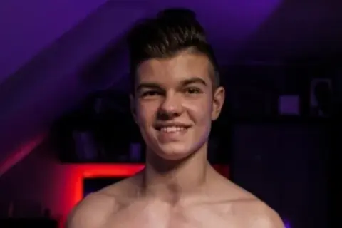 Ile Palion ma lat? Zaskakująca prawda o wieku popularnego youtubera