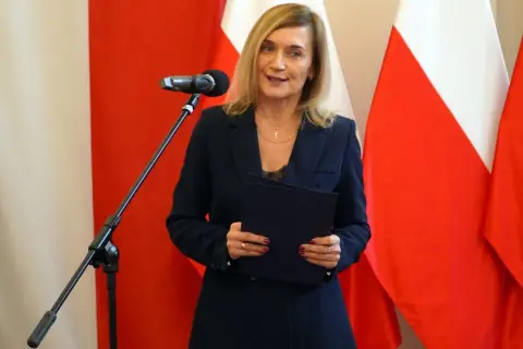 Ile zarabia kurator oświaty? Zaskakujące wynagrodzenia w edukacji