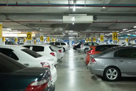 Ile kosztuje wynajem garażu murowanego? Sprawdź ceny i oferty