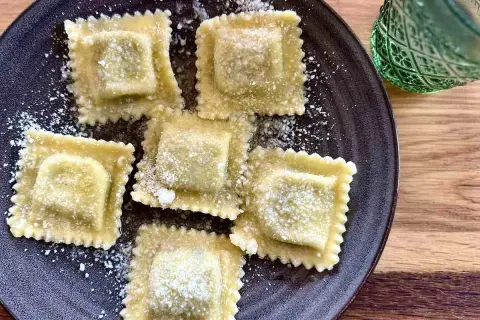 Ravioli: Wrzątek czy zimna woda? Poradnik perfekcyjnego gotowania