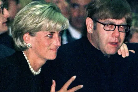 Kto śpiewał na pogrzebie Diany? Elton John i "Goodbye England's Rose".