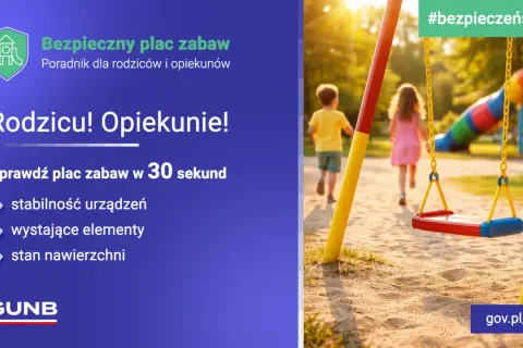 Dzieci biegnące na plac zabaw, huśtawka i zjeżdżalnia w słoneczny dzień.