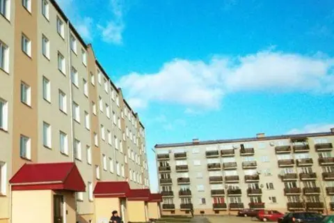 Czy warto wykupić grunt pod swoim mieszkaniem w bloku? Oto kluczowe informacje