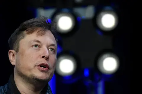 Elon Musk i kryptowaluty: jak jego działania wpływają na rynek i ceny