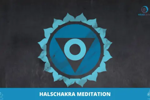 Blaues Halschakra-Symbol mit indischen Mantras für Meditation.