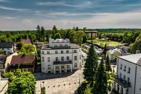 Solec-Zdrój gdzie zjeść: najlepsze restauracje i ukryte perełki