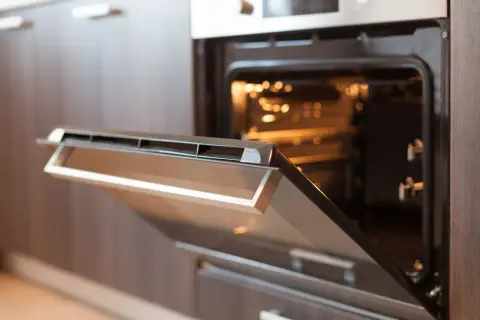 Ile prądu pobiera piekarnik z termoobiegiem? Zaskakujące fakty o zużyciu energii