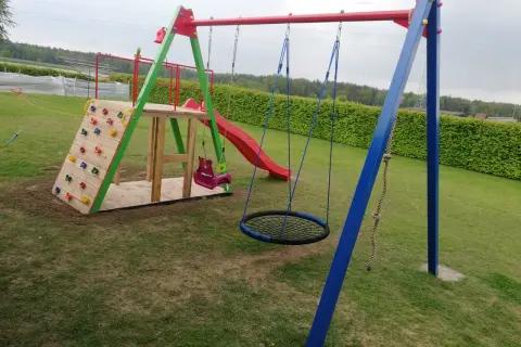 Co jest na placu zabaw? Odkryj najważniejsze atrakcje dla dzieci