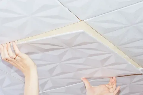Czy kasetony są modne? Poznaj nowoczesne trendy w aranżacji wnętrz