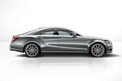 Mercedes CLS 63 AMG Coupe - moc, osiągi i porównania z S