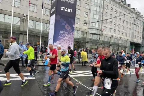 Jak trenować do maratonu: sprawdzone metody, które przyniosą sukces