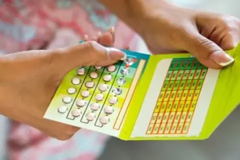 Jak brać tabletki antykoncepcyjne po porodzie bez ryzyka?