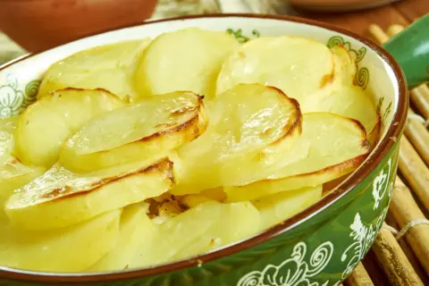 Zapiekanka bez mięsa: 10+ przepisów na sycące dania!